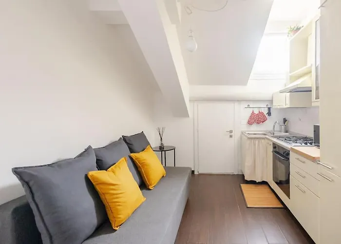 Sky-View Flat In Milan
