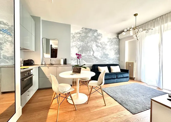 Casa Angelo Design Flat - Central , Porta Venezia, 3 Metro Stops Duomo